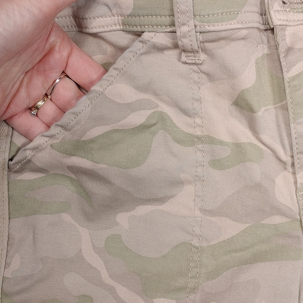 Torrid women's camo shirt pants size 12 - Picture 3 of 16